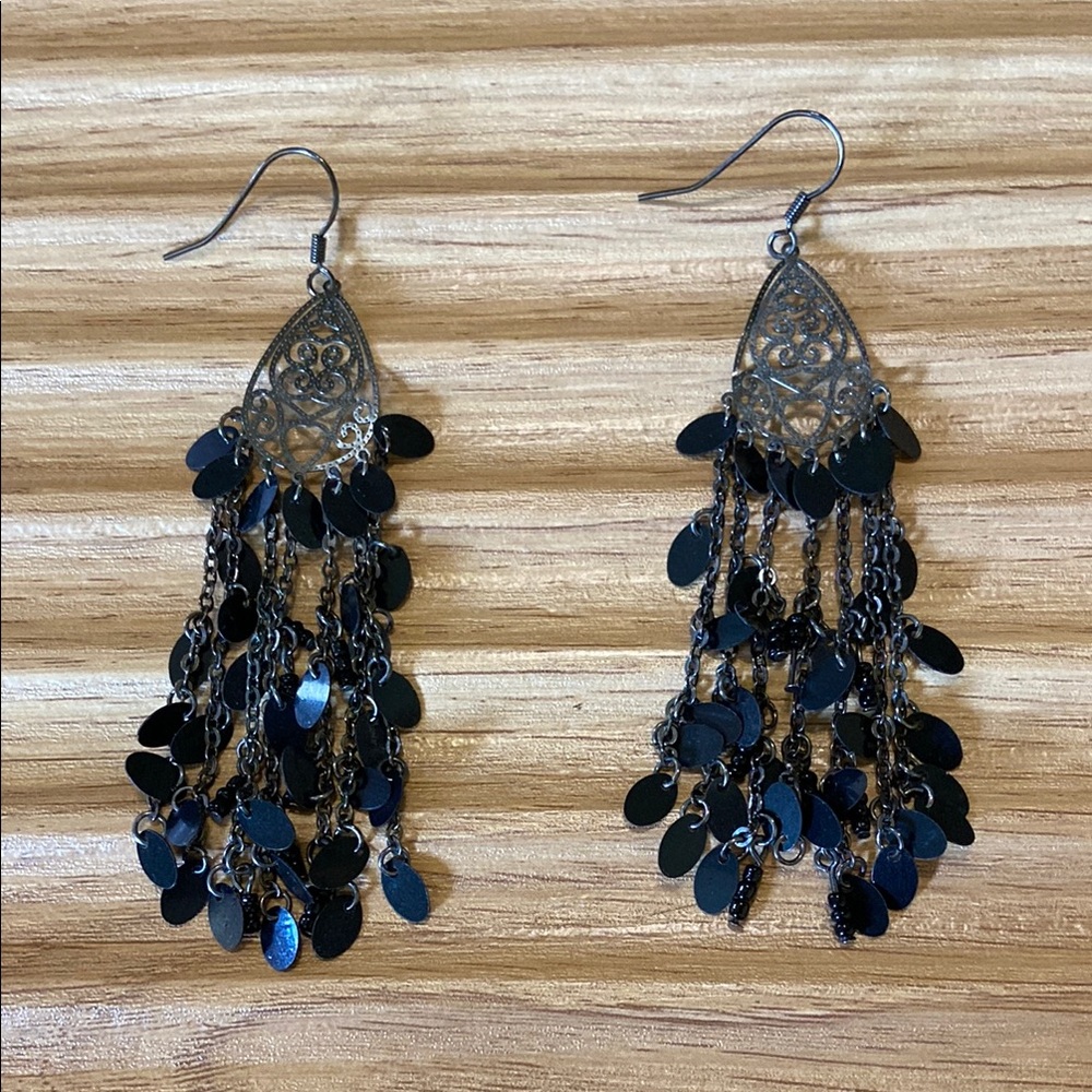 💙2/$5 Black Fringe Beaded Earrings